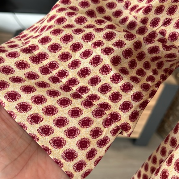 New LASCANA For Venus Medallion Print Off Shoulder Top SzM - Picture 5 of 8